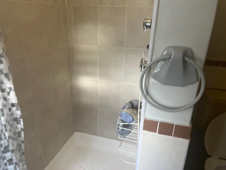 5 Bedroom Property for Sale in Potchefstroom South North West